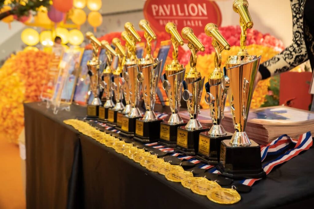 YTT Trophy Supplier Malaysia